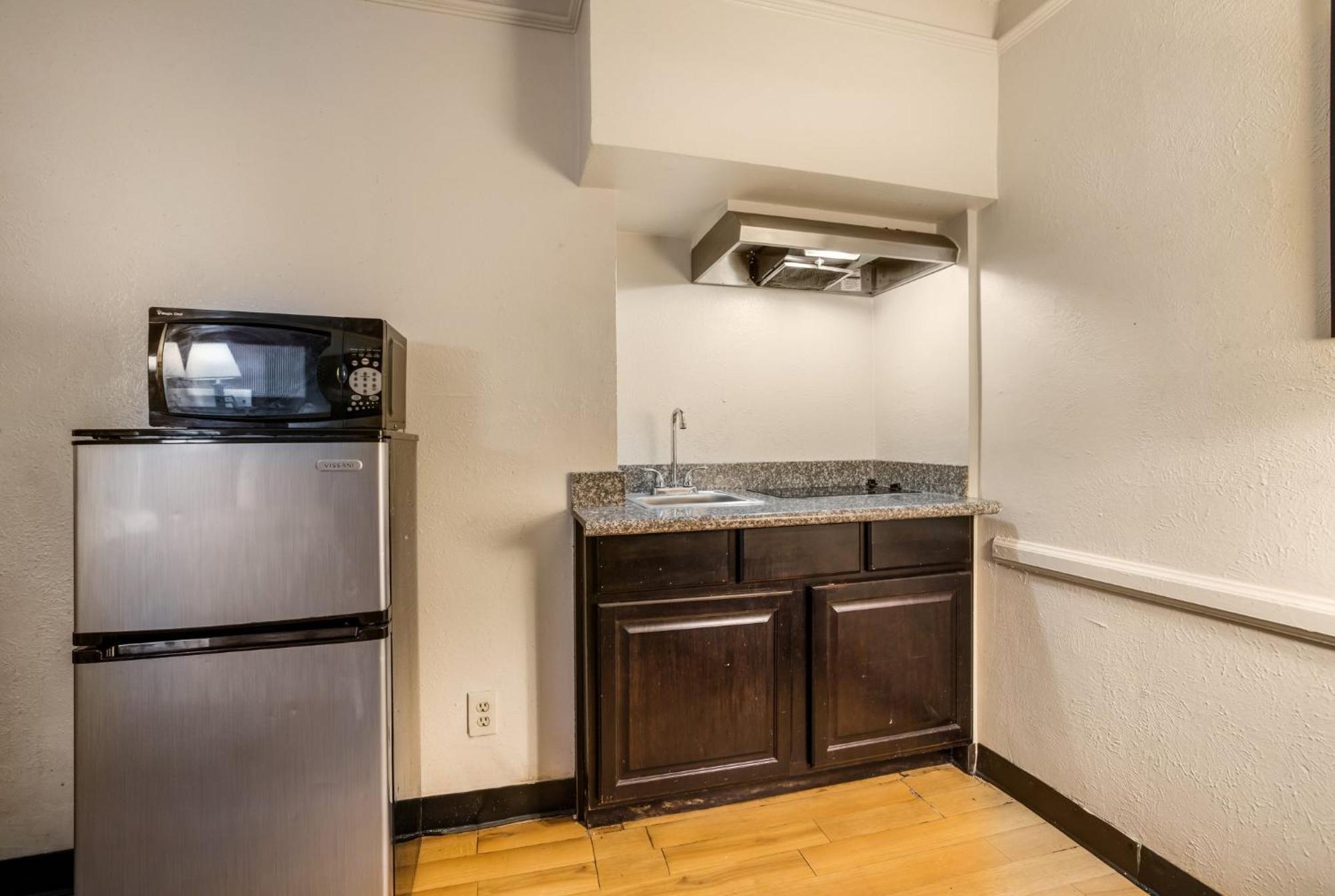 Red Roof Inn North Dallas - Park Central Extérieur photo