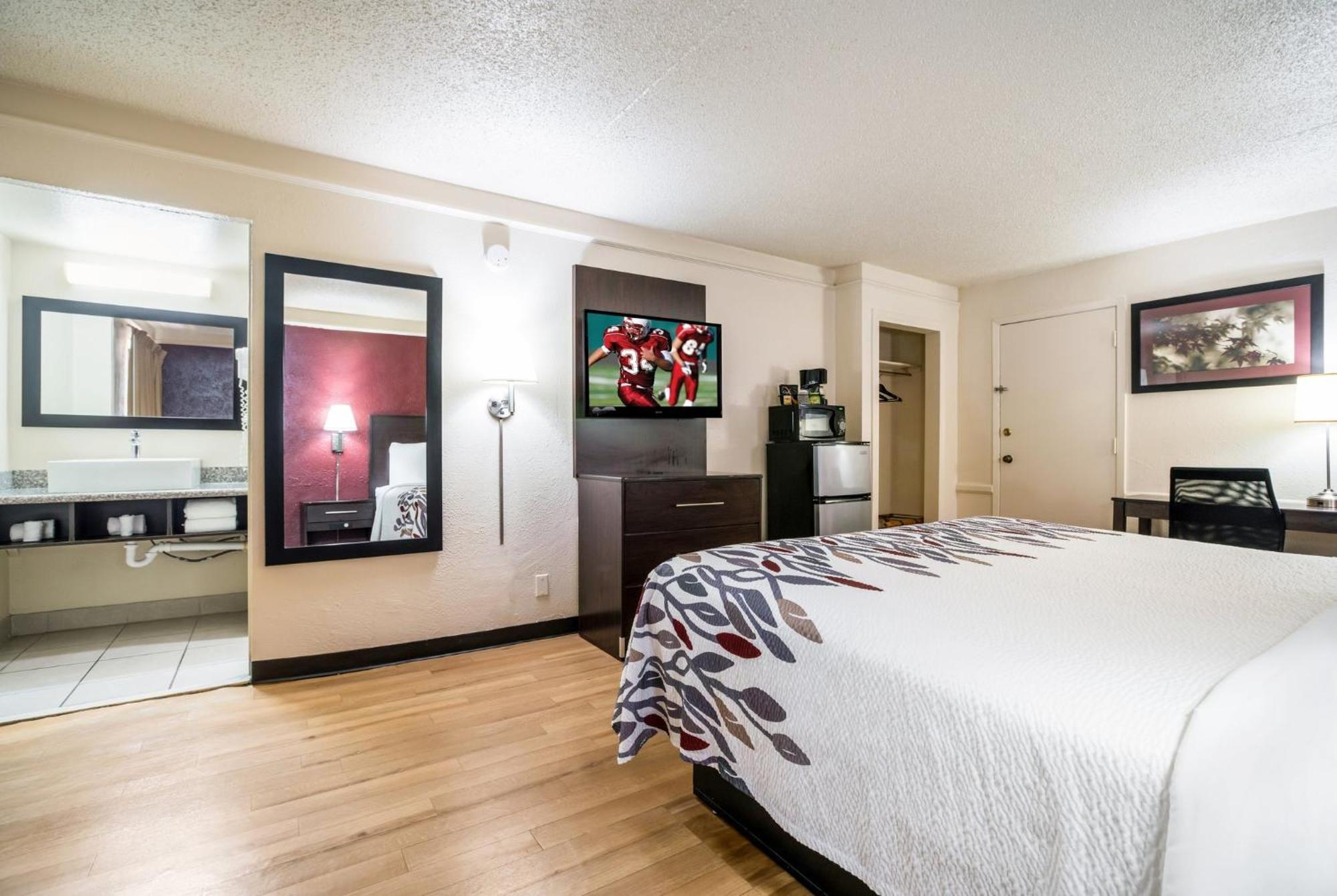 Red Roof Inn North Dallas - Park Central Extérieur photo